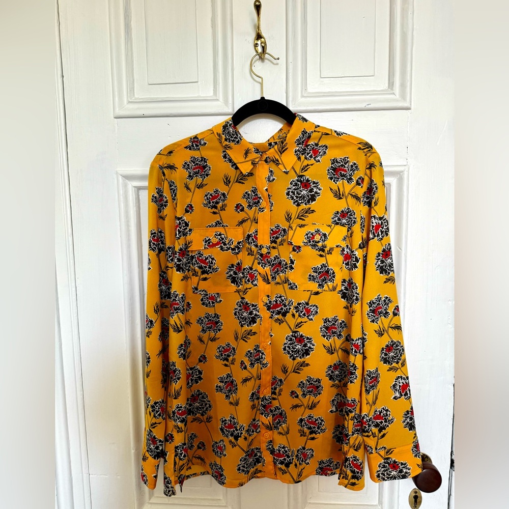 NWOT BananaRepublic Blouse